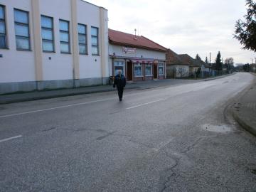 Chodníky - Hlavná ulica Chodníky - Hlavná ulica